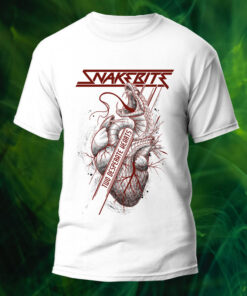 Alternative view of Snakebite - Two desperate hearts T-Shirt